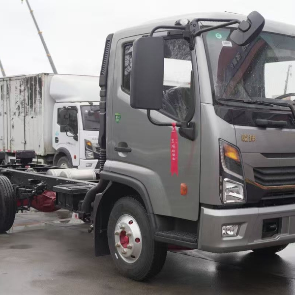 4米2货车东风乾坤